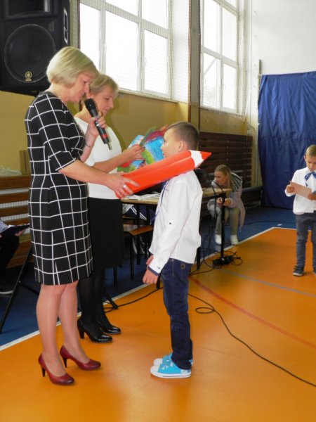 Pasowanie na ucznia klasy I.